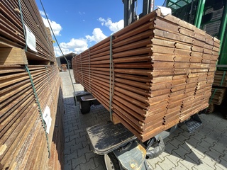 Ca. 45x Massaranduba damwand- / paardenbox profiel, 28x200mm, lengte 2